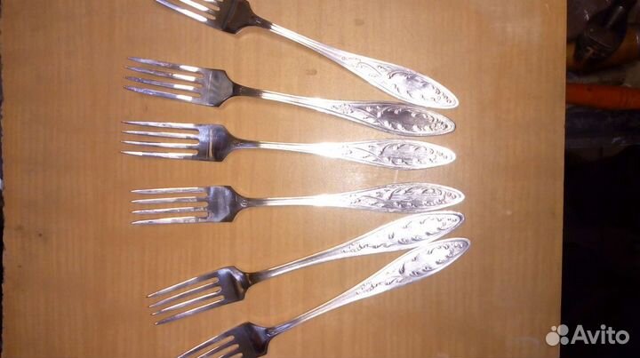 Вилки ложки ножи