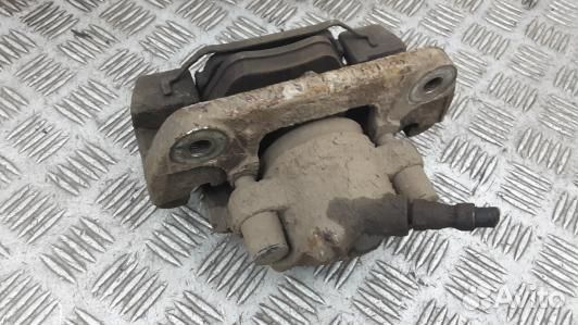 Суппорт тормозной передний левый BMW X3 E83 (DBN14