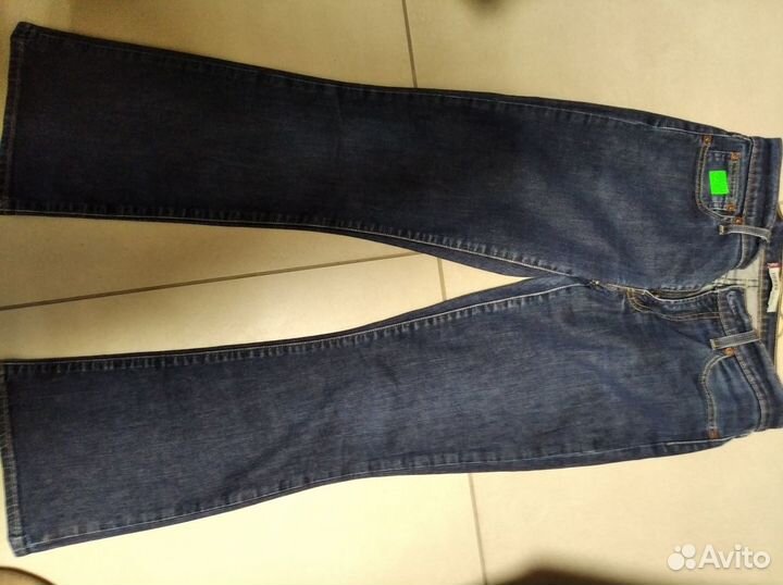 Джинсы женские Levis