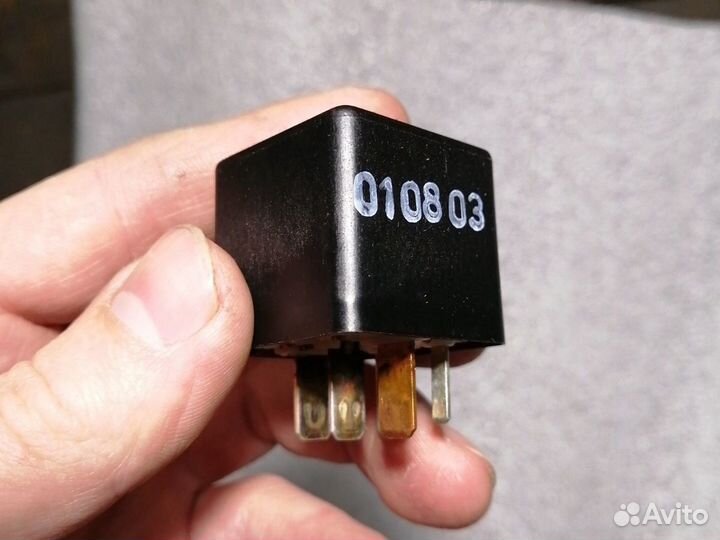 VAG 443 951 253 Aa реле топливного насоса