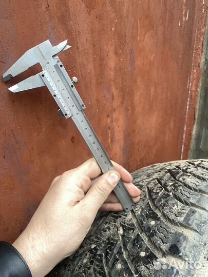 Nokian Tyres Hakkapeliitta 8 SUV 215/65 R16