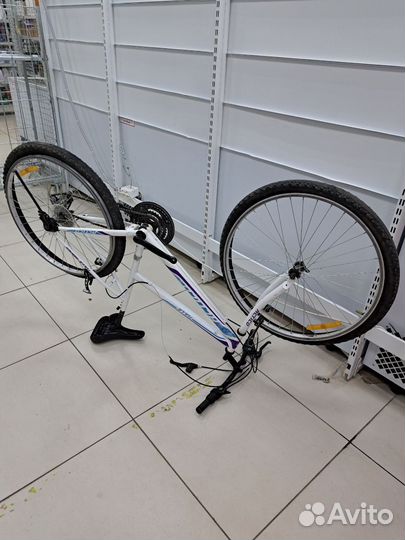 Рама велосипеда, велосипедное колесо, др запчасти