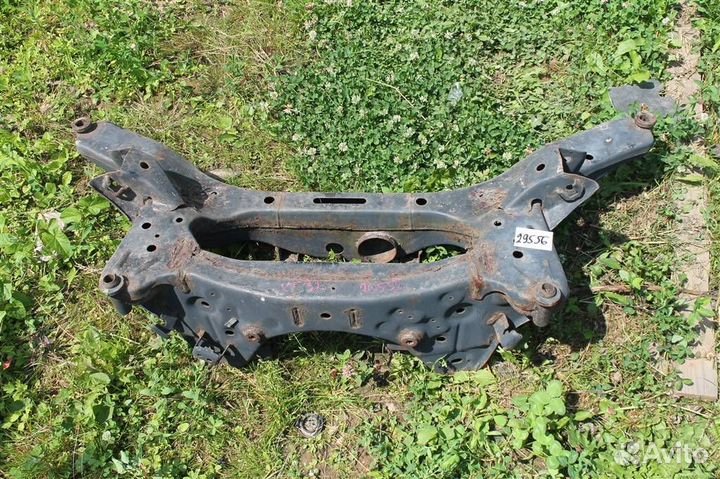 Подрамник задний Nissan X-Trail T32