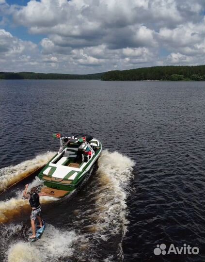 Видеооператор, съемка с квадрокоптера DJI, аэросъе