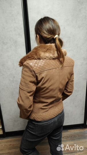 Куртка женская guess