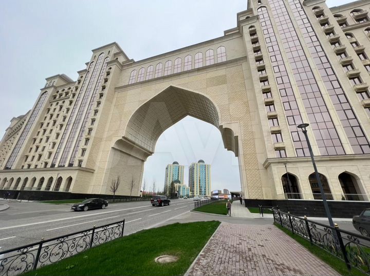 3-к. квартира, 137 м², 5/16 эт.