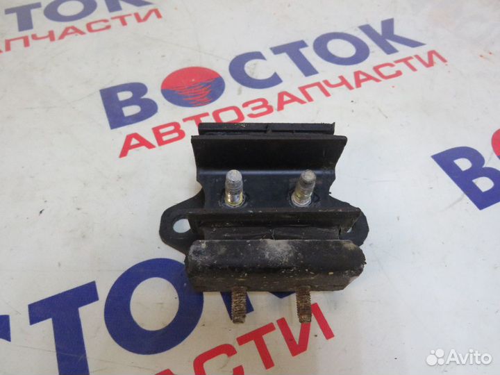 Подушка двигателя Зад nissan elgrand ALE50 VG33E