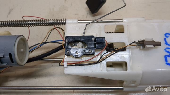 Насос топливный электрический Infiniti QX56, 2006