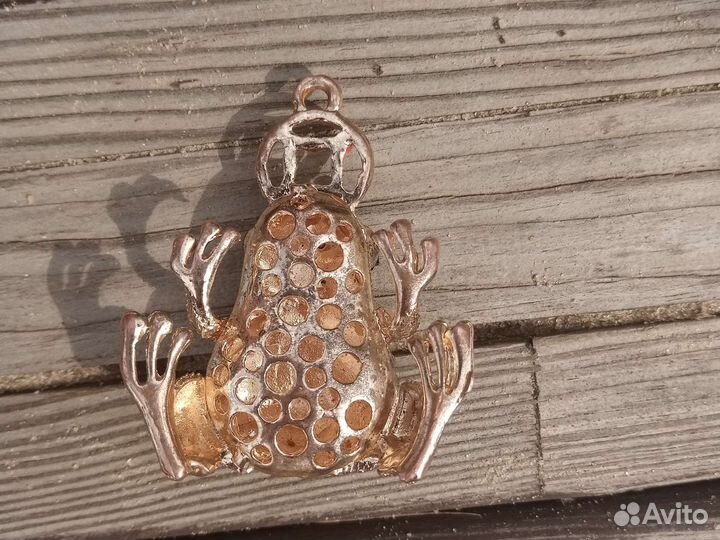 Брелок лягушка