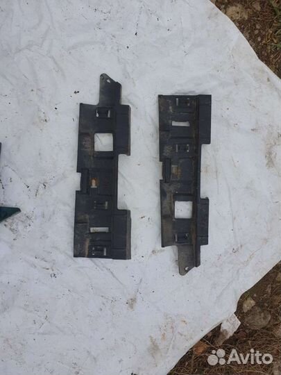 Крепления заднего бампера на вольво s40 2001г