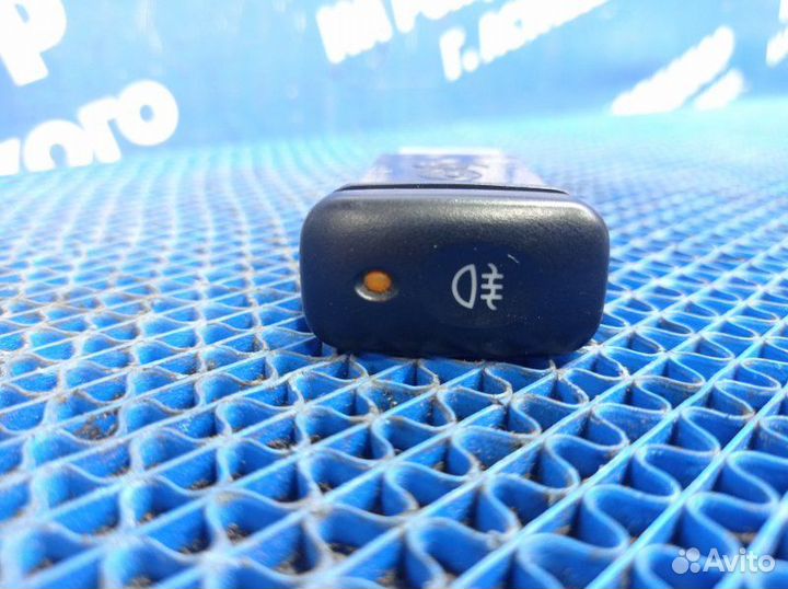 Кнопка птф Kia Clarus седан T8 2000