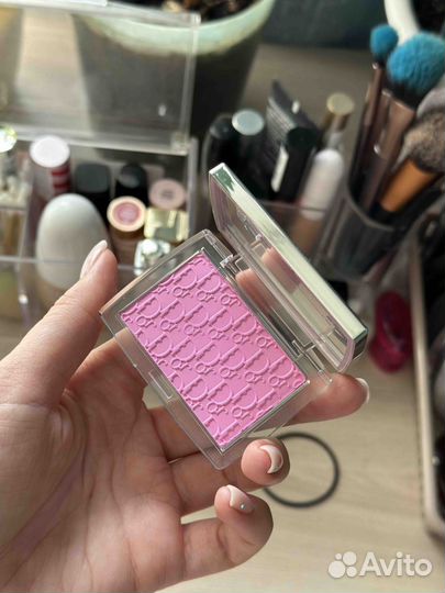 Румяна dior 001