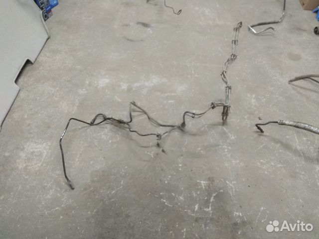 Топливные, тормозные трубки Peugeot 206