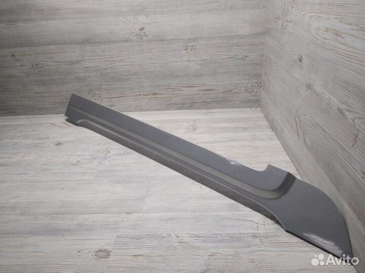 Накладка (кузов наружные) правая Hyundai Starex H1