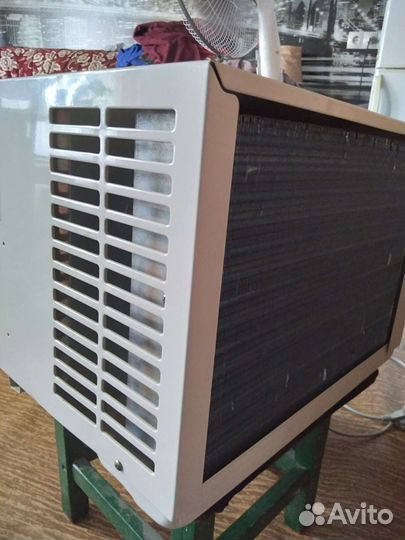 Кондиционер оконный,делонги'