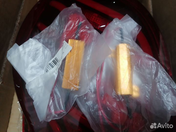 Задние светодиодные фонари Спарк M300/Ravon R2