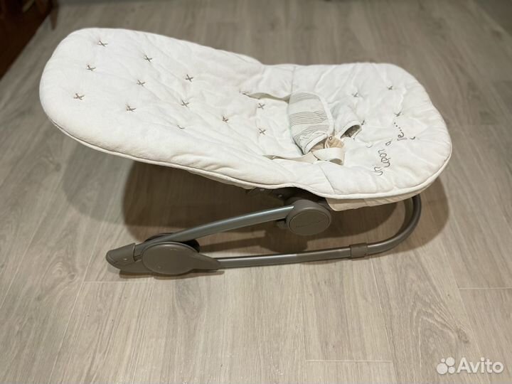 Шезлонг детский