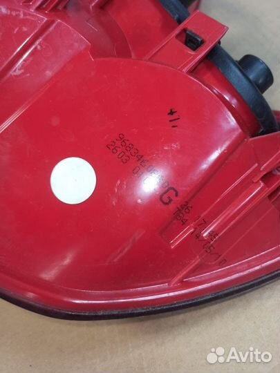 Фонарь задний левый Peugeot 3008