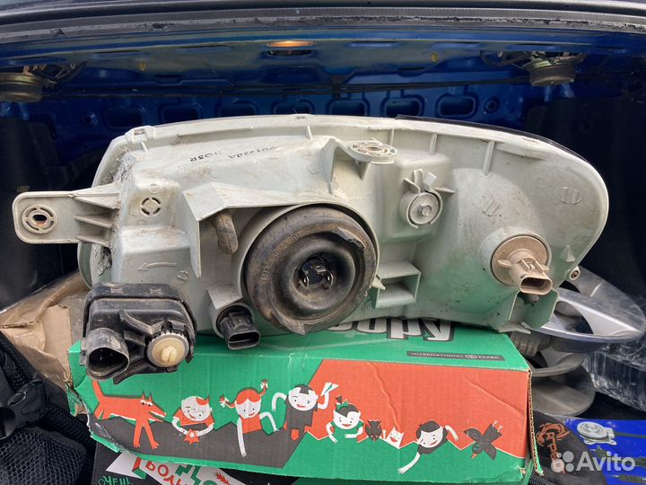 Фара правая на Hyundai Accent тагаз