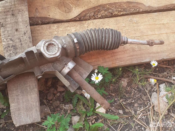 Рулевая рейка на тииду на левый и правый руль