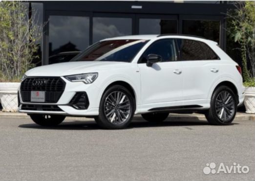 Audi Q3 2.0 AT, 2022, 13 600 км