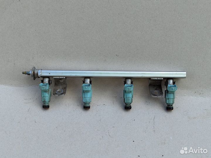 Топливная рампа Kia Rio 3