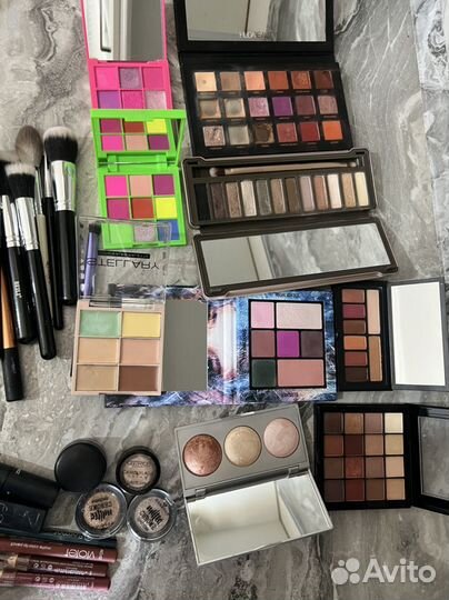 Косметика пакетом для визажиста