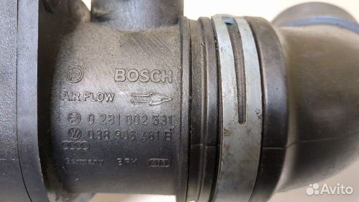 Корпус воздушного фильтра Volkswagen Touran, 2003