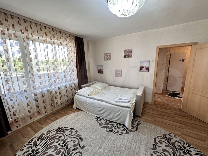 2-к. квартира, 50 м², 1/10 эт.