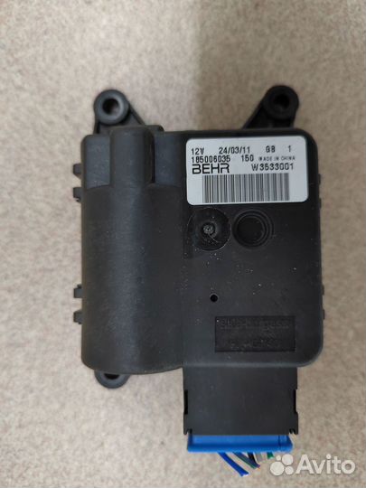 Мотор заслонки печки VW Polo Sedan 185006035