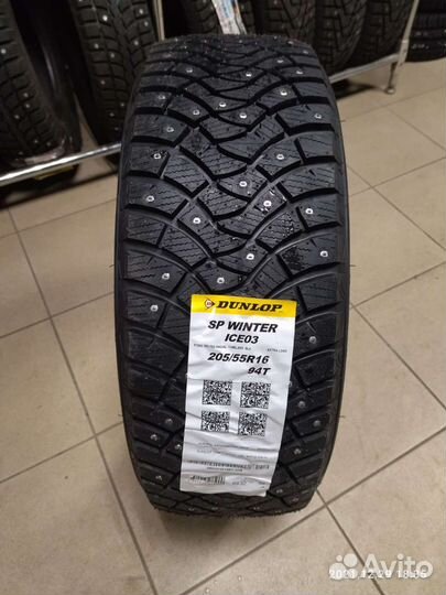 Dunlop SP Winter Ice 03 205/55 R16 94T