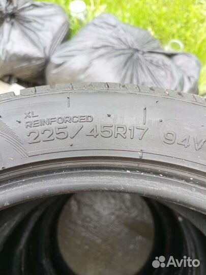 Nankang Green/Sport 225/45 R17C