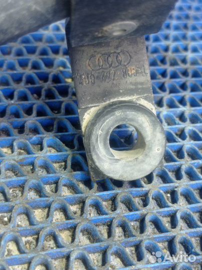 Радиатор охлаждения гур Audi A6C5 седан 2000