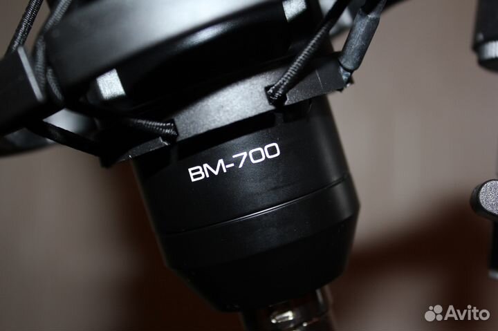 Студийный Микрофон BM-700. Конденсаторный