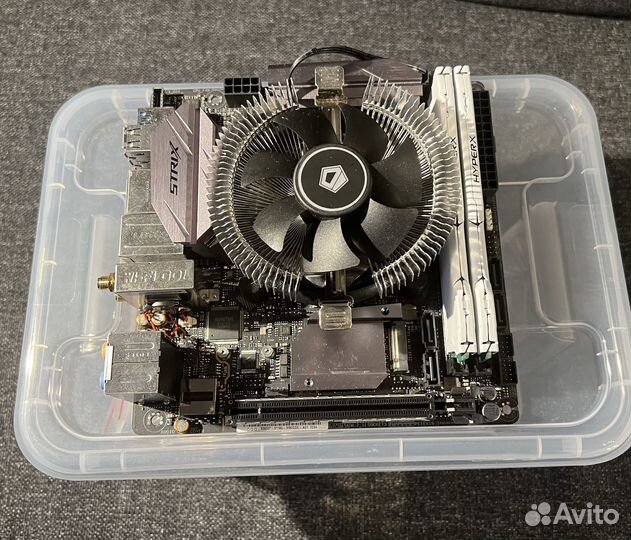 Intel core i7 7700k, Asus Strix Z270I, 16gb