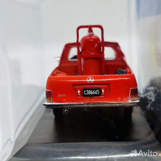 Mercedes-Benz 220D W115 Tecin 1972 Altaya 1:43