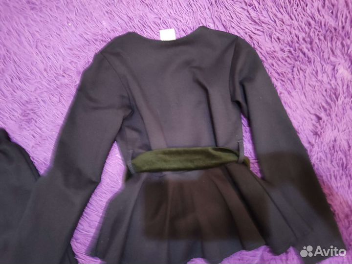 Школьный костюм. Брюки и пиджак