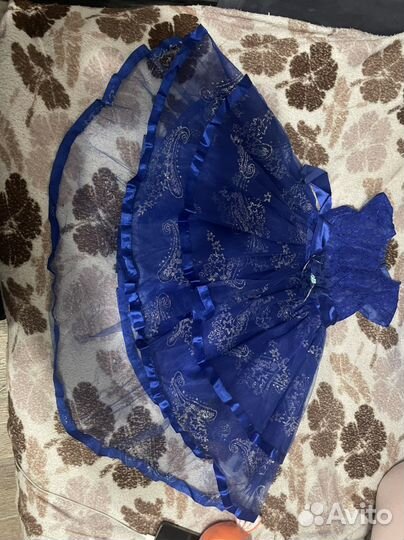 Платье праздничное на девочку от года до 7 лет