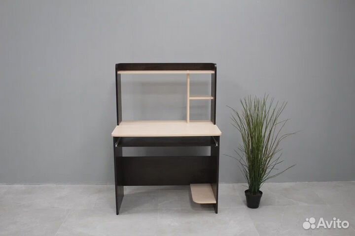 Компьютерный столик