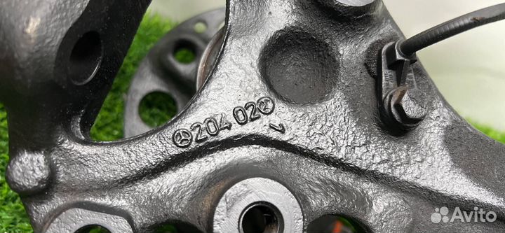 Кулак правый Mercedes-Benz C-Класс W204/S204