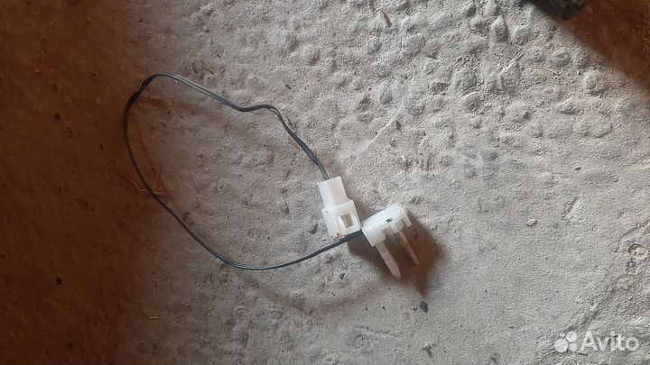 Датчик испарителя кондиционера Митсубиси Лансер 10