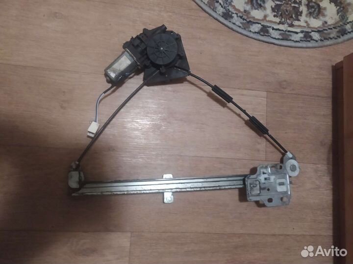 Стеклоподъемник на priora водительский
