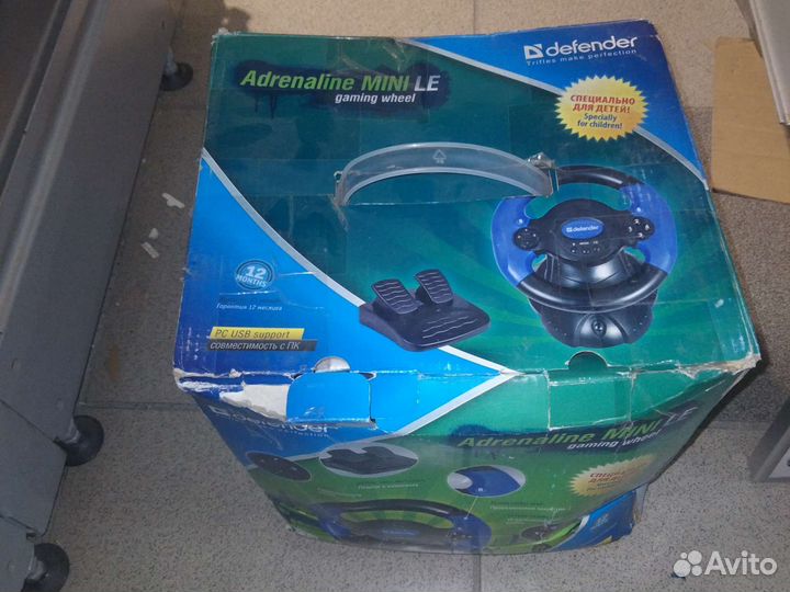 Руль Defender Adrenaline Mini LE