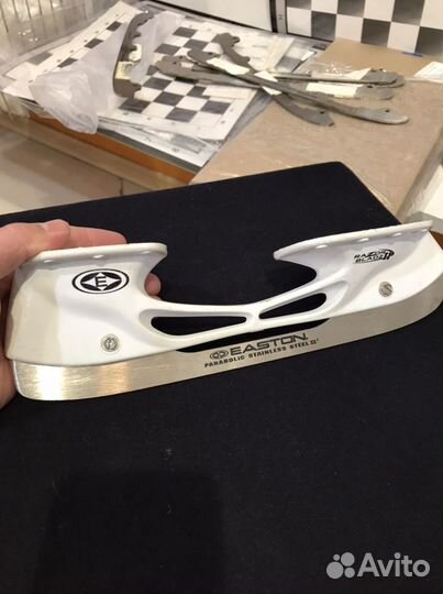 Стакан с лезвием для хоккейных коньков easton razo