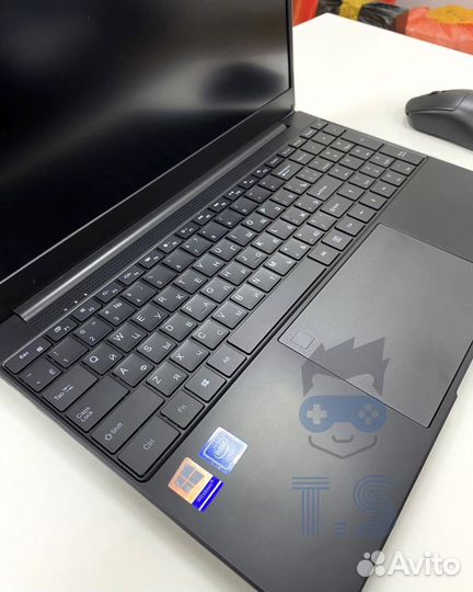 15.6 ноутбук 4 core/16Gb/512Gb SSD