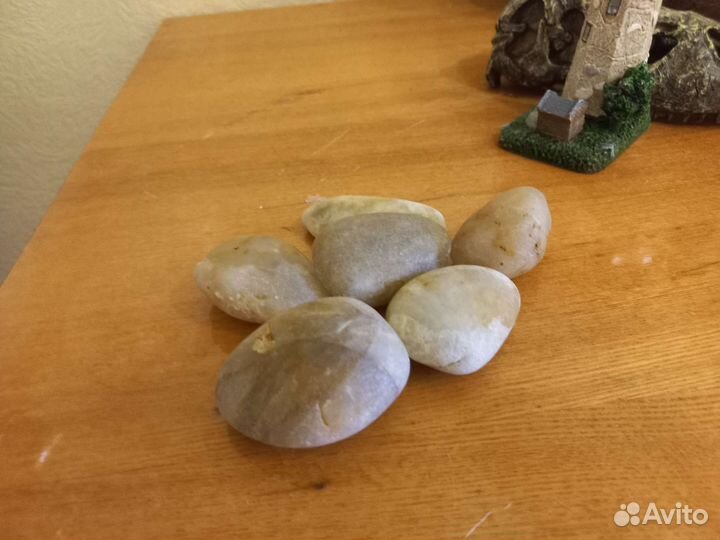 Декорации для аквариума и грунт