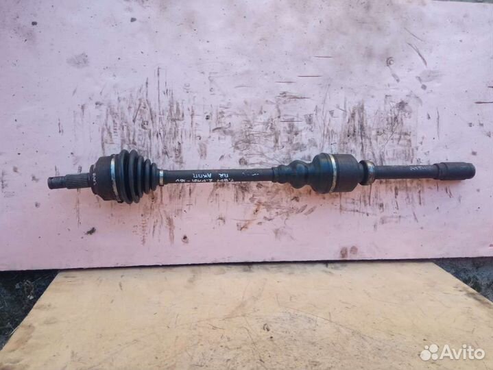 Полуось передняя правая (приводной вал, шрус) Peug