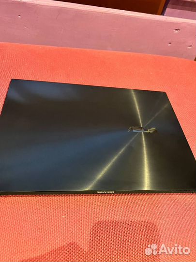 Ультрабук Asus Zenbook X14 oled UM5401Q