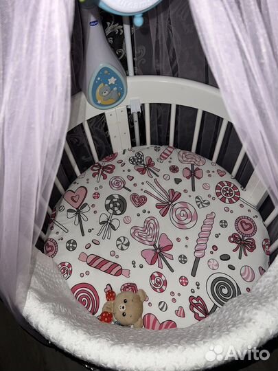 2 простыни на круглую кроватку