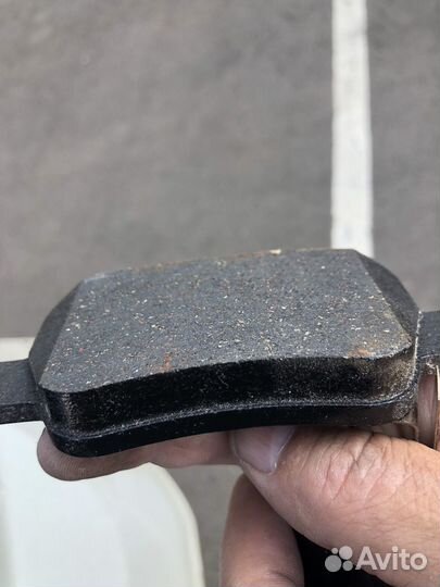 Тормозные колодки на тойоту авенсис задние